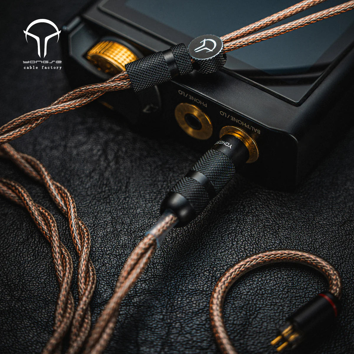 Yongse RedBunny Mono-crystal Cu+ Silver-plated Mono-crystal Graphene Shielding Earphones Cable 3.5mm