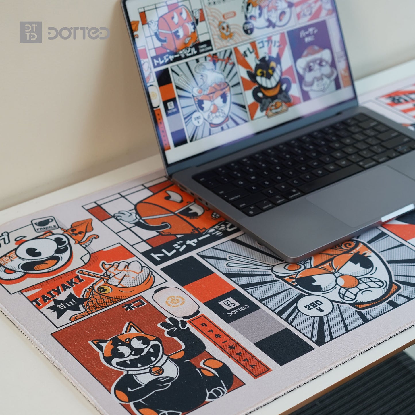 Dotted Comic Deskpad