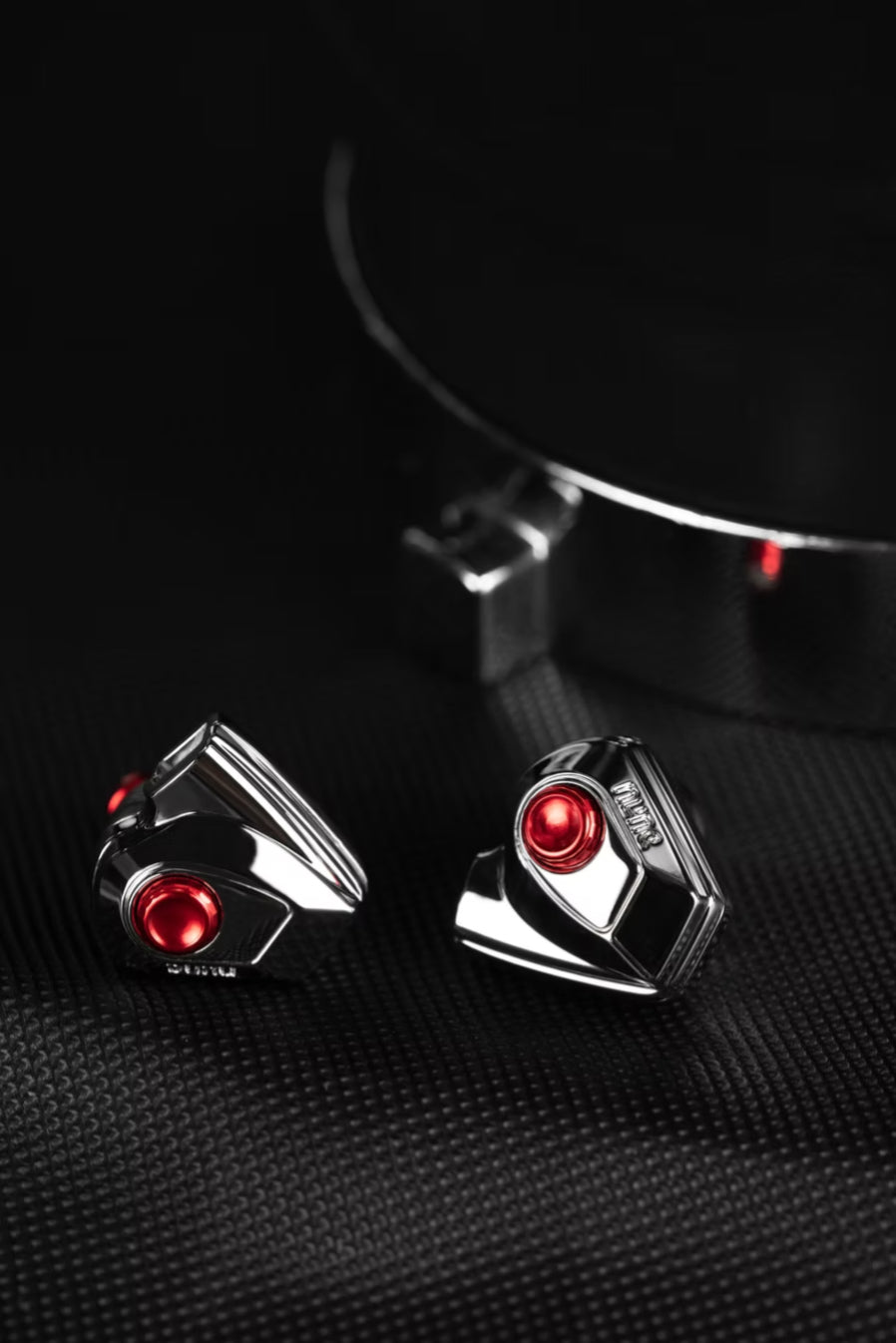 DUNU Titan S2 Dual-Chamber & Magnetic Circuit Dynamic Driver (Type-C) In-Ear Earphones