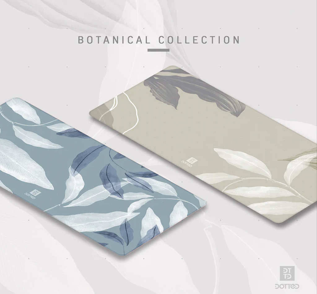 Dotted Botanical Deskpad