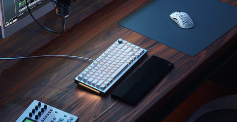 Glorious Gmmk Pro 75% Barebones