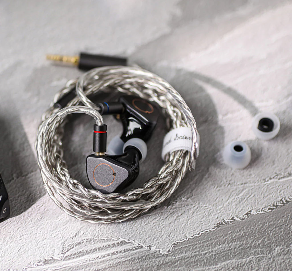 Simgot SuperMix 4 1 DD+1 BA+1 Planar +1 PZT Hybrid Drivers Earphones