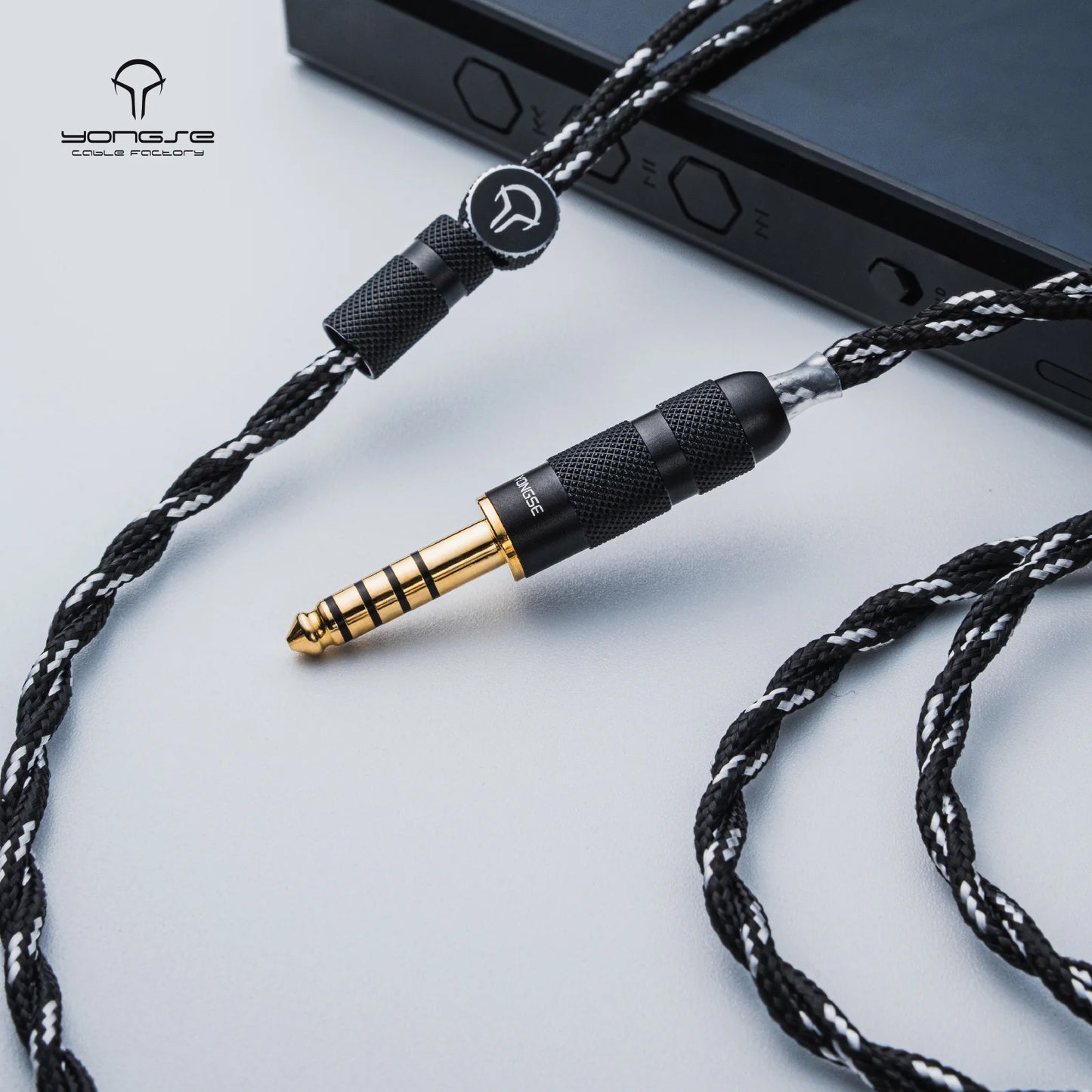 YONGSE Piano Mono-crystal Copper Earphones Upgrade Cable (3.5mm short 2pin)