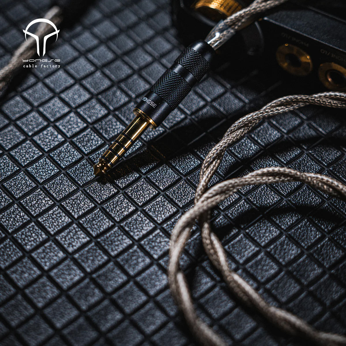 Yongse GreyBunny Single Crystal Copper + Silver-plated Single Crystal Copper Cable 3.5mm