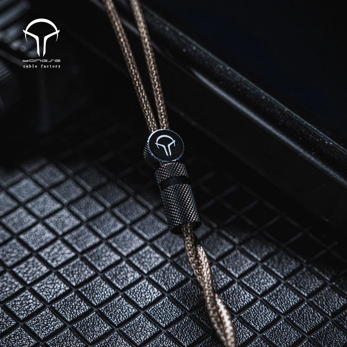 Yongse GreyBunny Single Crystal Copper + Silver-plated Single Crystal Copper Cable 3.5mm