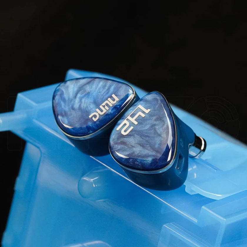 Dunu DN142 1DD + 4BA + 2 Planar Tribrid Drivers IEMs