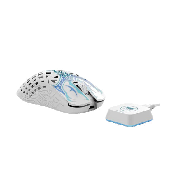 WAIZOWL TRIAINA Fiberglass-Carbon Gaming Mouse.